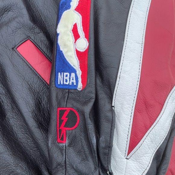 Vintage 90s Wilsons Leather Black and Red leather bulls pro player jacket - Picture 4 of 7